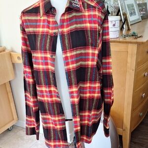 Women's Hocus Pocus Dani Button-Up Shirt - Classic Flannel Style